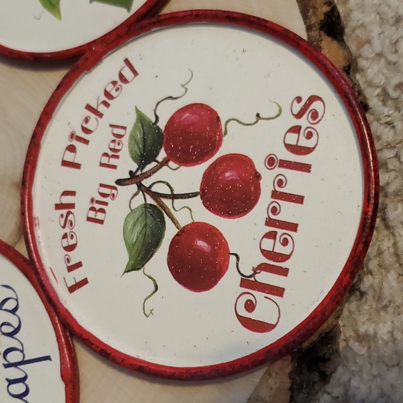Kathy Hatch Collection Fruit Label Design Coasters Set of 4 Round Metal - Picture 2 of 7